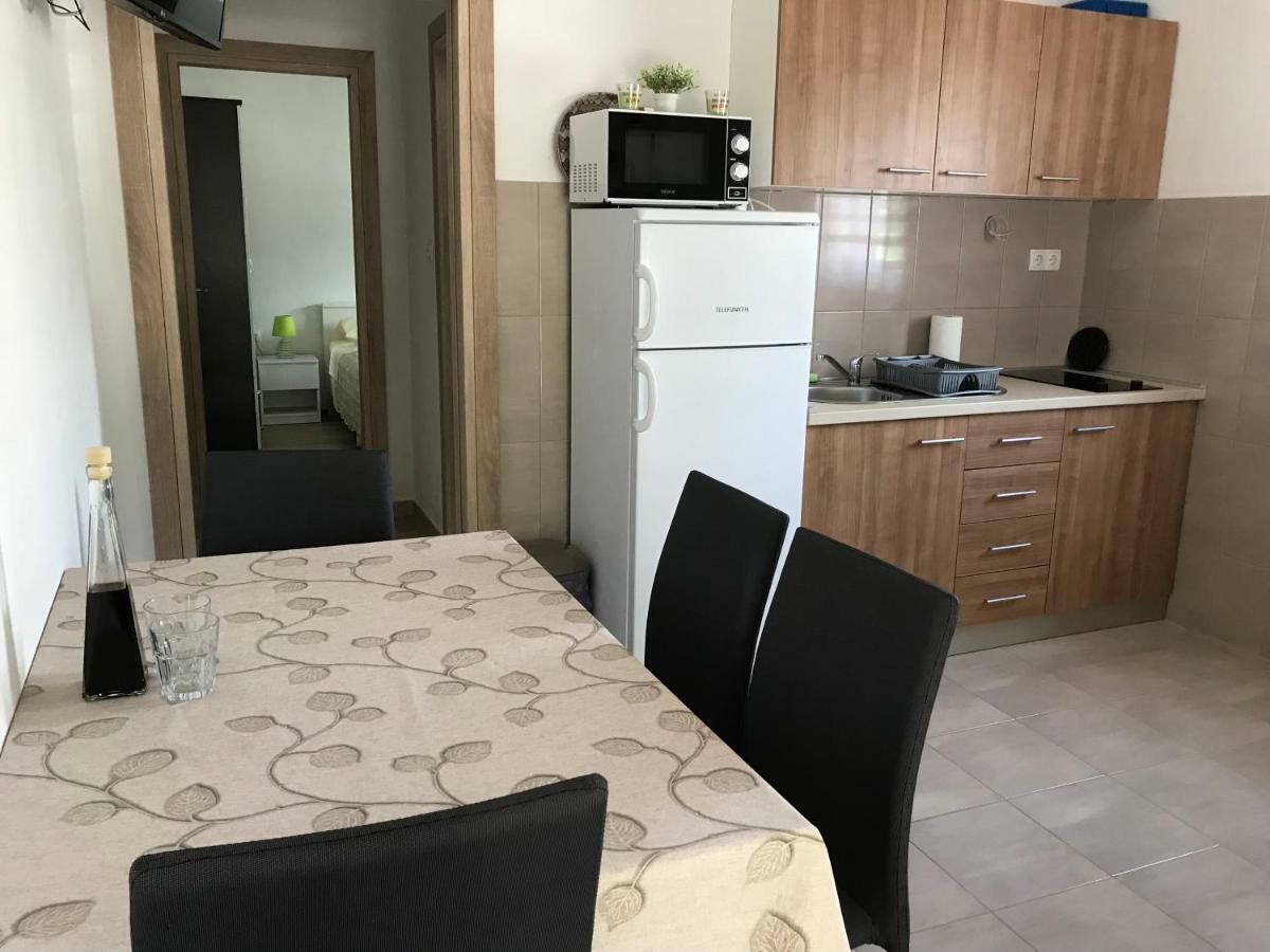 Apartman Mirjana With Terrace And Free Parking Donji Okrug  Esterno foto
